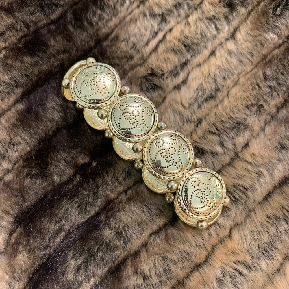 Awesome coin faux gold bracelet! #A323
